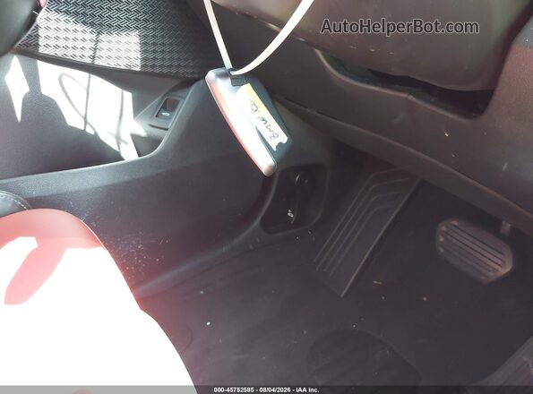 WBX73EF05S5116216 2025 BMW X1 Silver Առջևի վահանակի տեսք