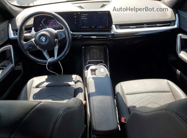 WBX73EF06P5X04665 2023 BMW X1 Черный Вид панели приборов