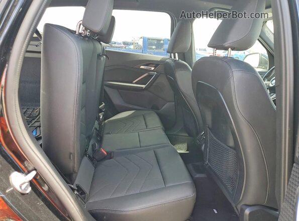 WBX73EF06P5X04665 2023 BMW X1 Черный Вид задней части салона