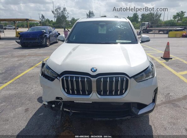 WBX73EF07S5220934 2025 BMW X1 White Вид щитка приладів