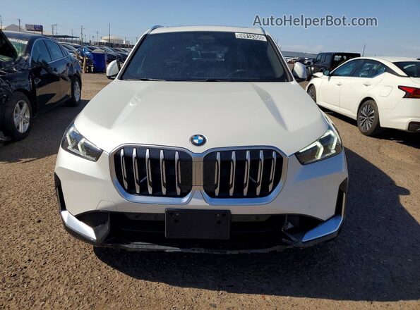 WBX73EF07T5459563 2026 BMW X1 White Front view