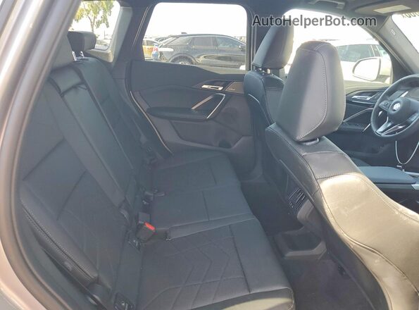 WBX73EF08T5497044 2026 BMW X1 Silver Вид задньої частини салону