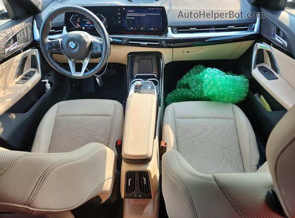 WBX73EF09P5W47815 2023 BMW X1 White Widok deski rozdzielczej