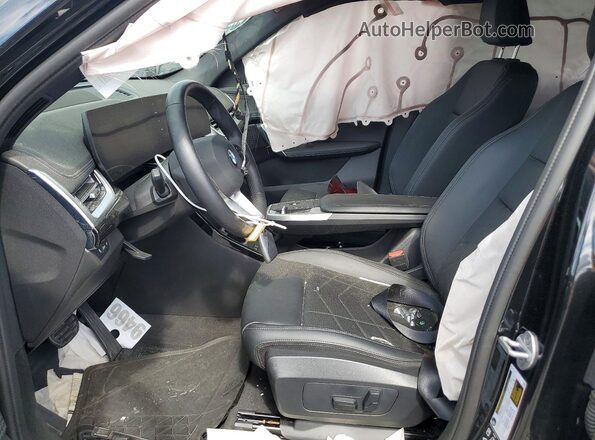 WBX73EF0XT5432440 2026 BMW X1 Black წინა სალონის ხედი