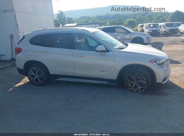 WBXHT3C30J5K28816 2018 BMW X1 Белый Вид спереди