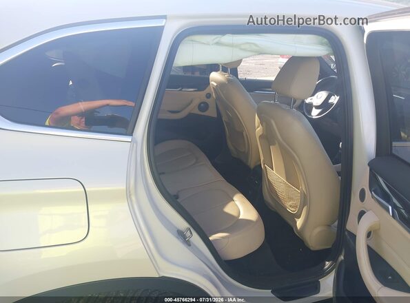 WBXHT3C30J5K28816 2018 BMW X1 Белый Вид наклейки с VIN-кодом
