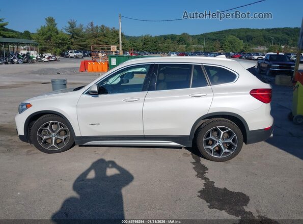 WBXHT3C30J5K28816 2018 BMW X1 Белый Панорамный вид салона 360°