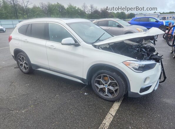 WBXHT3C30J5L30326 2018 BMW X1 White Առջևի աջ