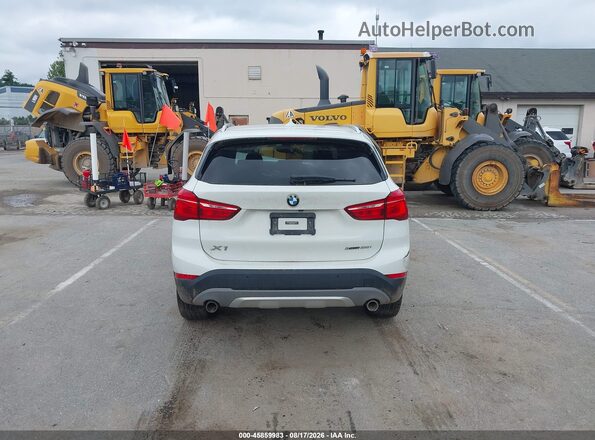 WBXHT3C30J5L32805 2018 BMW X1 White 