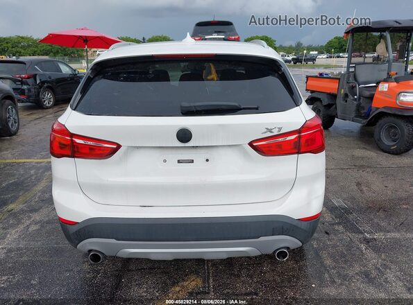 WBXHT3C31J5K25147 2018 BMW X1 White 