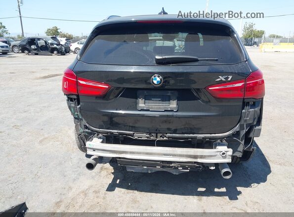 WBXHT3C32H5F68031 2017 BMW X1 Black 