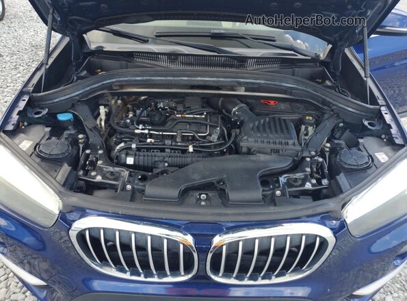 WBXHT3C33H5F69771 2017 BMW X1 Blue ძრავის განყოფილების ხედი