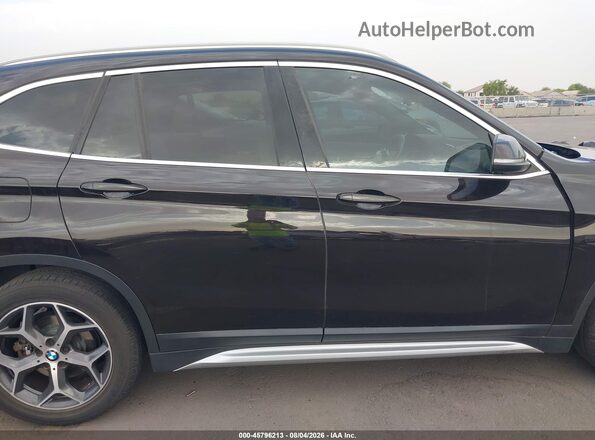 WBXHT3C33J3H33165 2018 BMW X1 Brown Widok wnętrza z tyłu