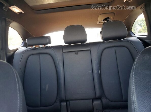 WBXHT3C33J5F89282 2018 BMW X1 Silver უკანა სავარძლების ხედი