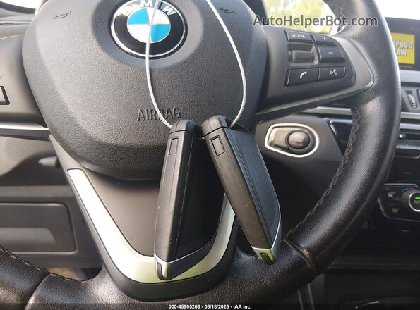 WBXHT3C33J5L26125 2018 BMW X1 Black Вид панелі приладів