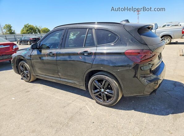 WBXHT3C33J5L28814 2018 BMW X1 Black Trasero izquierdo