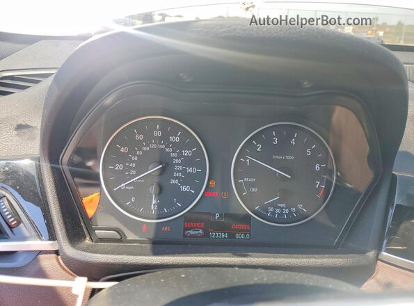 WBXHT3C34H5F85087 2017 BMW X1 White Սարքավորումների վահանակի տեսք