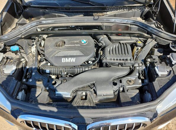 WBXHT3C35GP884376 2016 BMW X1 Black ძრავის განყოფილების ხედი