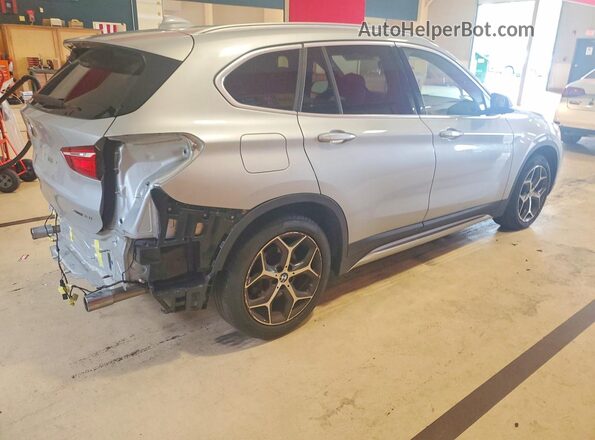WBXHT3C35J5L28104 2018 BMW X1 Silver Rear right