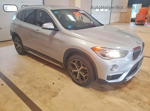 WBXHT3C35J5L28104 2018 BMW X1 Silver Front right