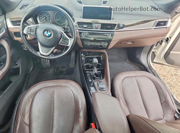 WBXHT3C36GP881907 2016 BMW X1 White Dashboard view