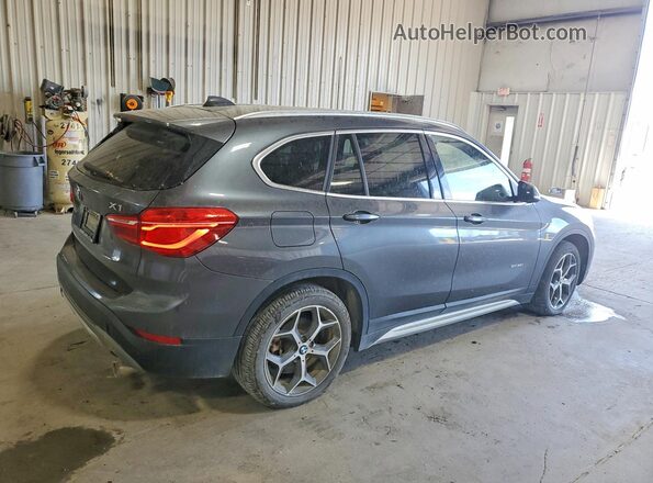 WBXHT3C36H5F68386 2017 BMW X1 Gray Trasero derecho