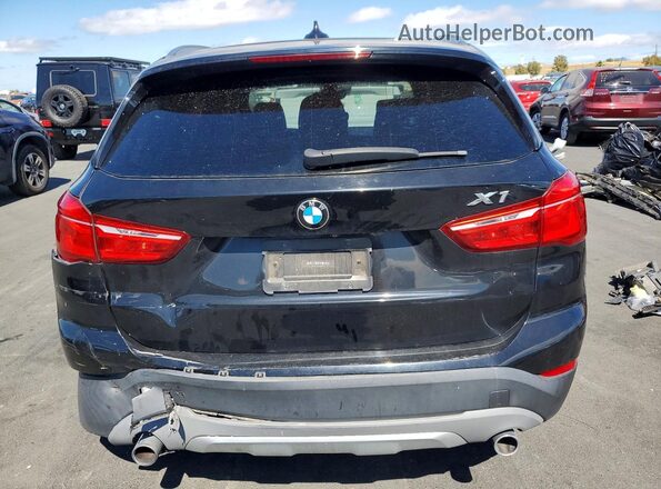 WBXHT3C36J5K20462 2018 BMW X1 Black Вид ззаду