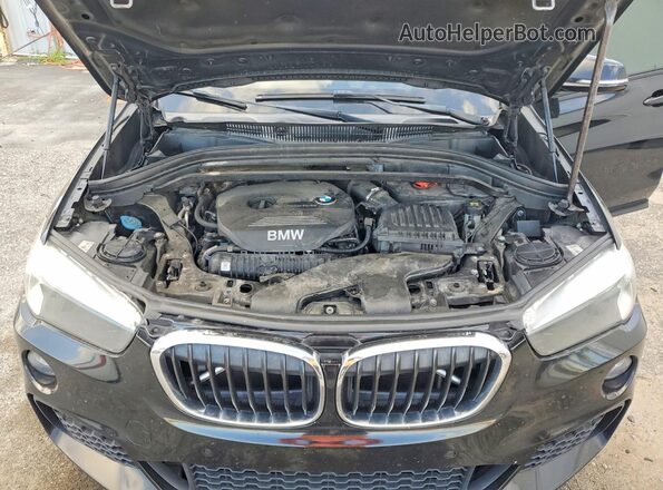 WBXHT3C37G5E52841 2016 BMW X1 Black Widok komory silnika