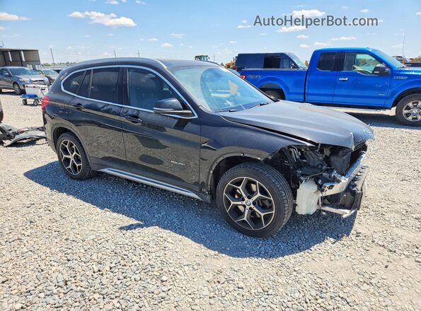 WBXHT3C37J5K29932 2018 BMW X1 Black Передня права чверть