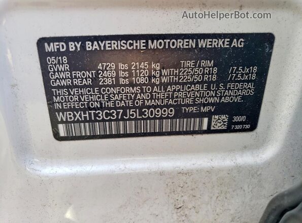 WBXHT3C37J5L30999 2018 BMW X1 White 360 interior view