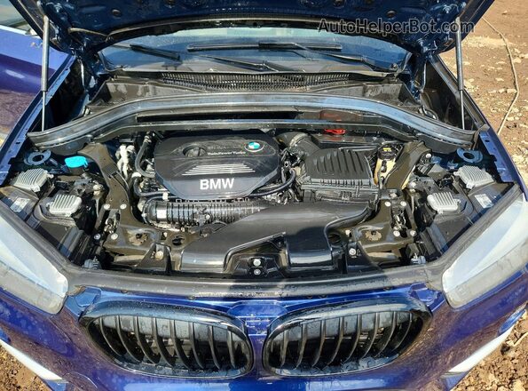 WBXHT3C37J5L32834 2018 BMW X1 Синий Вид подкапотного пространства
