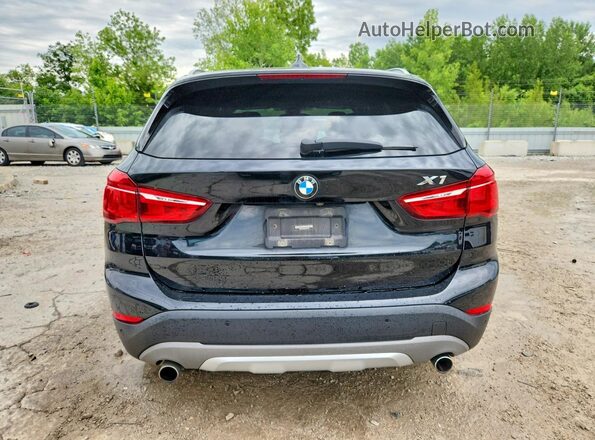 WBXHT3C38J5K26733 2018 BMW X1 Черный Вид сзади
