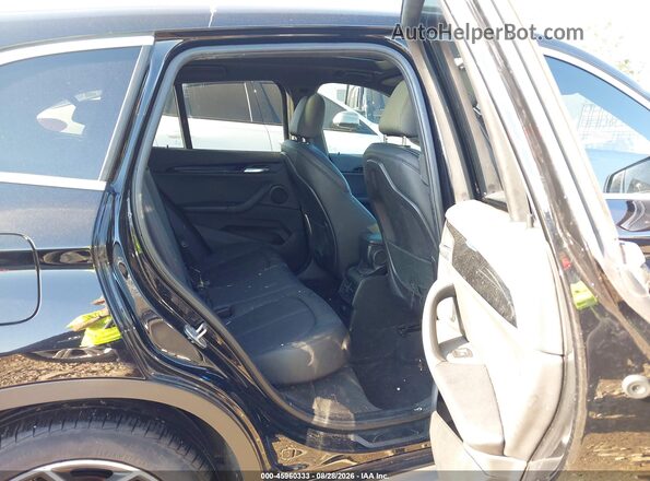 WBXHT3C38J5K30698 2018 BMW X1 Черный Вид наклейки с VIN-кодом