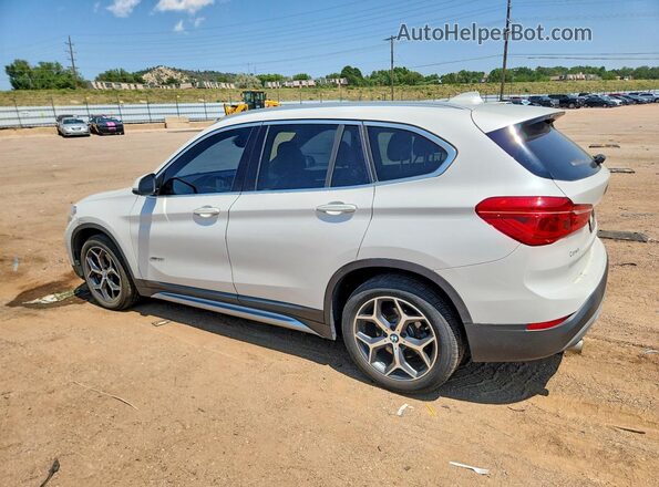 WBXHT3C38J5L25889 2018 BMW X1 White Trasero izquierdo