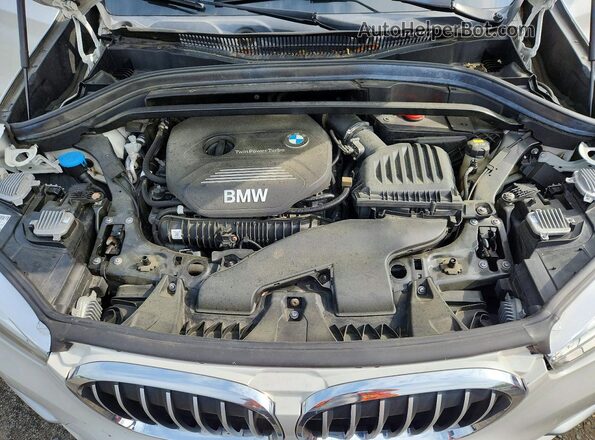 WBXHT3C39J5L34942 2018 BMW X1 White Вид підкапотного простору