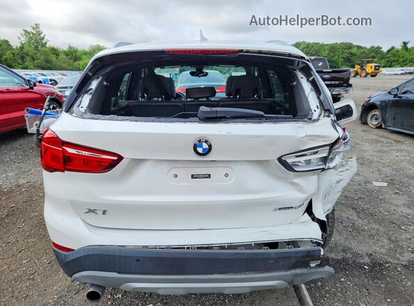 WBXHT3C39J5L34942 2018 BMW X1 White Вид ззаду