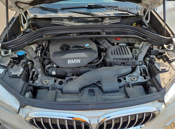 WBXHT3C3XG5E50971 2016 BMW X1 White Engine compartment view