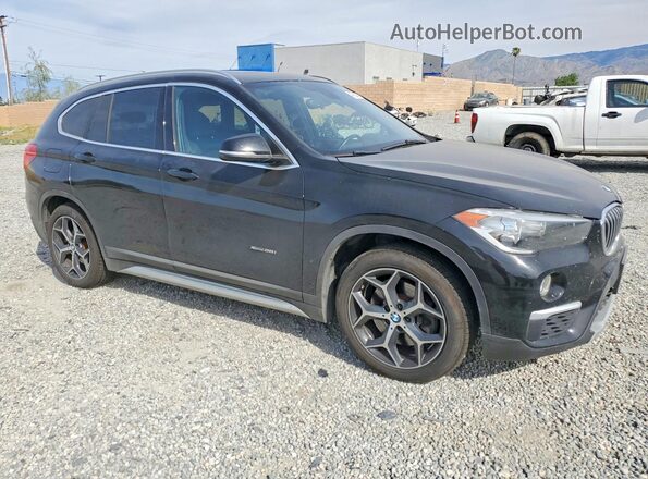 WBXHT3C3XJ5L24548 2018 BMW X1 Black Delantero derecho