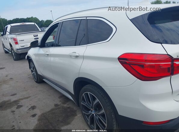 WBXHT3C52K3H35153 2019 BMW X1 White 