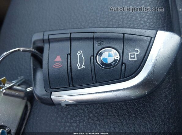 WBXHT3C53K5L89647 2019 BMW X1 Orange Vista del salpicadero
