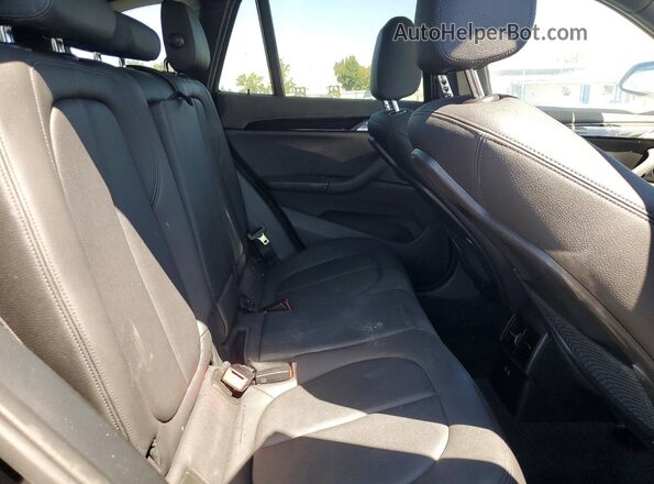 WBXHT3C54K5L91567 2019 BMW X1 Black Вид задньої частини салону