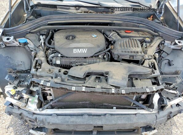 WBXHT3Z31H4A57942 2017 BMW X1 Серебряный Вид подкапотного пространства