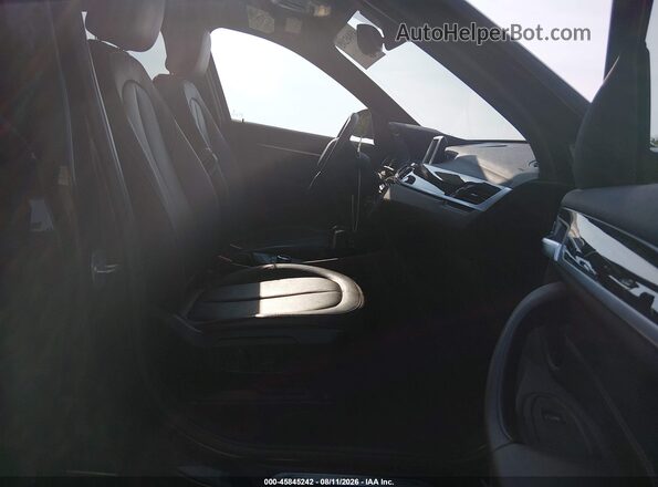 WBXHT3Z34H4A64951 2017 BMW X1 Black Front interior view