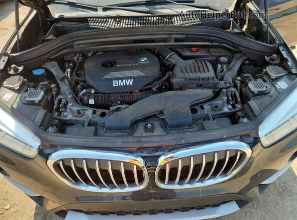 WBXHT3Z35G4A49177 2016 BMW X1 Black Շարժիչի բաժամունքի տեսք