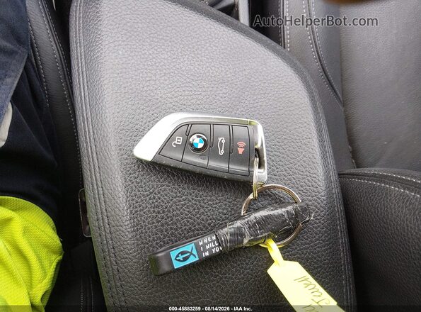 WBXHT3Z37G4A50377 2016 BMW X1 Silver Вид панелі приладів
