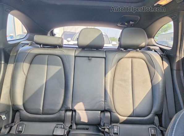 WBXHT3Z39H4A53797 2017 BMW X1 Silver უკანა სავარძლების ხედი