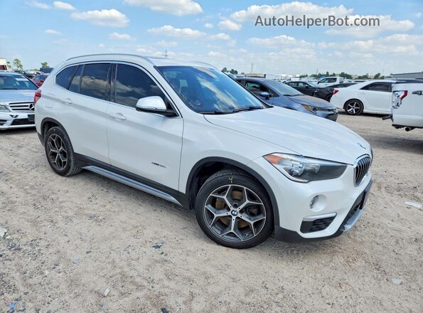 WBXHU7C32J5H45915 2018 BMW X1 White Առջևի աջ