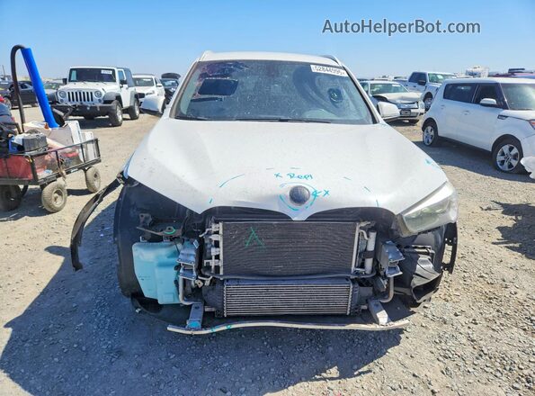 WBXHU7C35J5L08889 2018 BMW X1 White Вид спереду