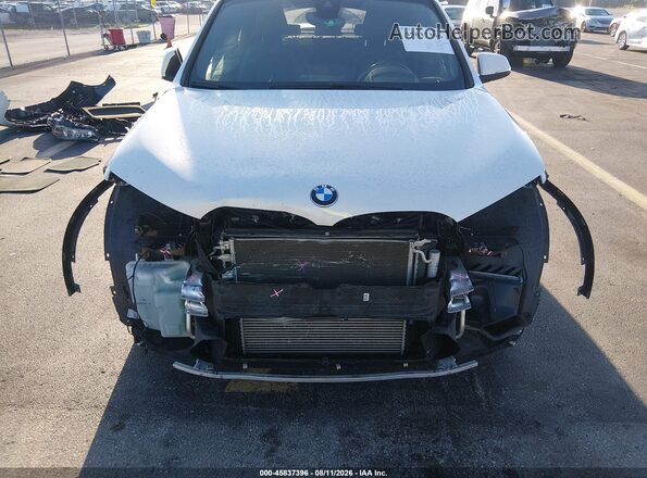 WBXJG7C03L5P67985 2020 BMW X1 Белый Вид спереди