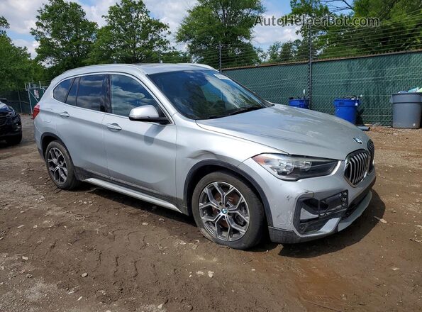 WBXJG7C03L5P72085 2020 BMW X1 Silver Delantero derecho